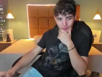alejootwink — Let's have fun and make me explode with vibrations  #bigcock #twink #new #lovense #feet [666 tokens remaining]
