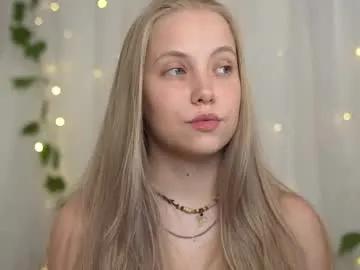 appr0ved — be happy!   Goal: make top smaller [117 left]  #blonde #natural #young #skinny #teen
