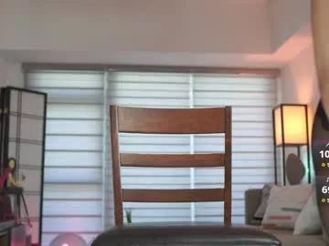 belle_adrienne model from Chaturbate