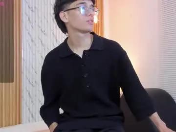 billie_jr — Let's enjoy a cum explosion together in my room!! It feels delicious. #monstercock #latino #young #lovense #twink [1197 tokens remaining]