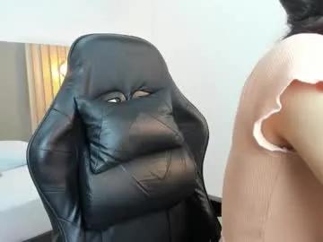 carlina_15 — GOAL: Two wet fingers deep into my tight pussy [164 tokens remaining] Welcome to my room! #latina  #bigass #longhair #18 #daddysgirl