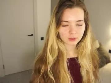 elizabethennals — #new g: Melt the ice on my nipples  -  Hello im Elizabeth I'm 18 years old,  here im #shy #bigboobs #young #teen [20 tokens remaining]