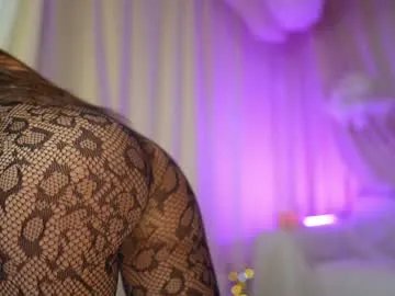 jeyssy69 — Make me lose control !!  #lovense #smoke  #squirt #milf #leggings [4999 tokens remaining]