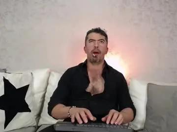 juank_fit45 — GOAL: We are going to warm up 500 [1000 tokens remaining]  Tip me and let's start the fun."  #hairy #daddy #bigcock #muscle #married