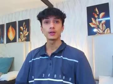 lean_portman — welcome to the Lean room! ready for the show Cum explosion!  #cum #young  #abs #bigdick #slim   [500 tokens remaining]