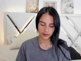 lia_collyns — Freechat on Flirt4Free