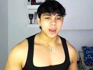noah_prada — Freechat on Flirt4Free