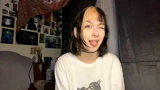 AllegraStaffieri on StripChat