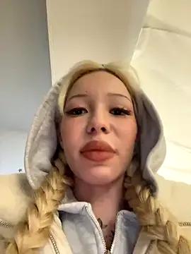 babydolll — Slap ass in cafe