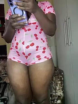 Photos of BigRound-Bootayy from StripChat is Freechat