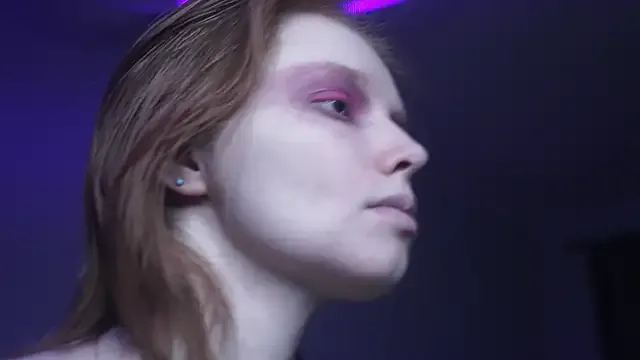 ginger_hugs on StripChat