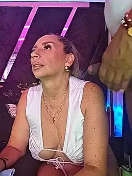 Photos of Lossexycacha from StripChat is Freechat