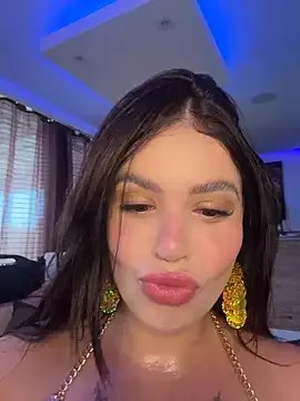 Rafaellaz — Mostrar peitos novos 