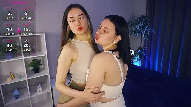 Photos of SilviaBach from StripChat is Freechat