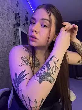 Photos of Vikki_toriya from StripChat is Freechat